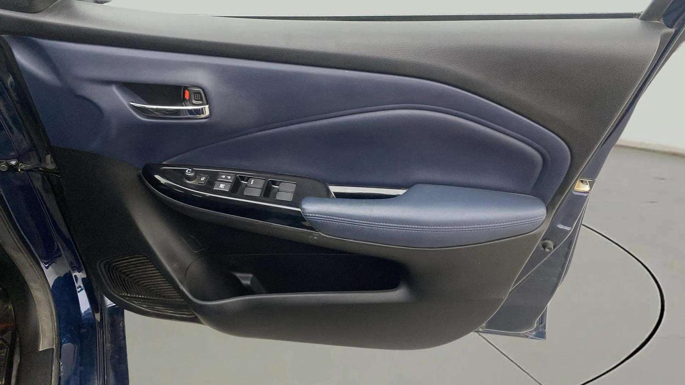 2022 Maruti Baleno ZETA PETROL 1.2, Petrol, Manual, 9,679 km, Driver Side Door Panels Control