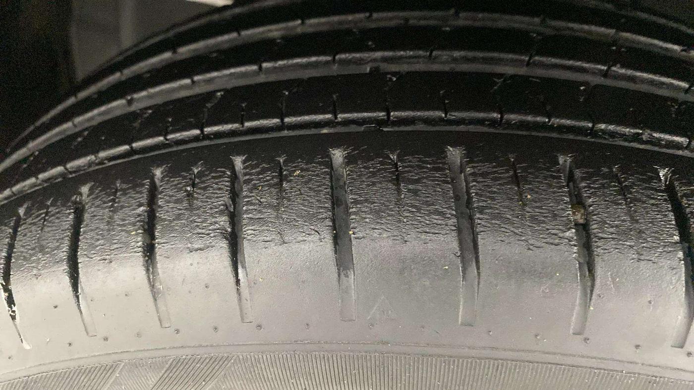 2022 Maruti Baleno ZETA PETROL 1.2, Petrol, Manual, 9,679 km, Left Front Tyre Tread