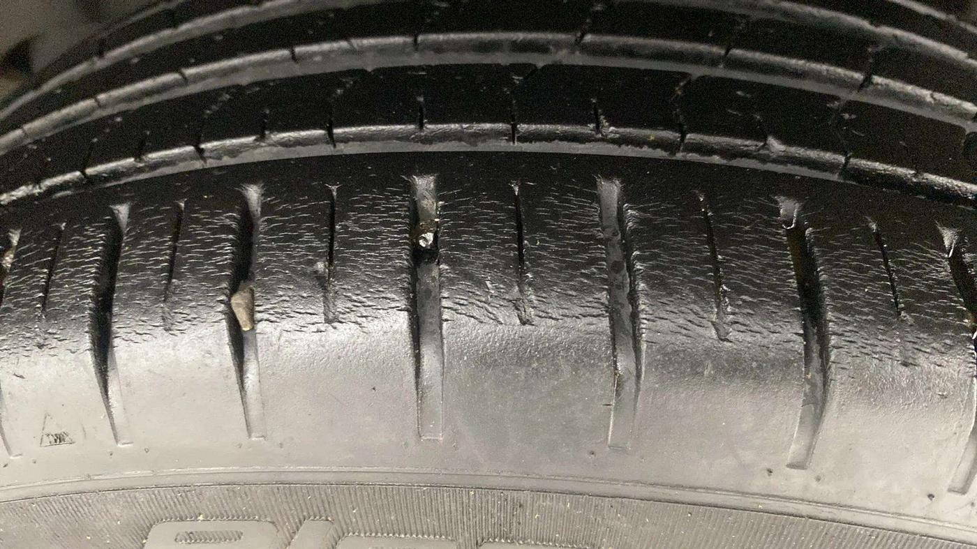 2022 Maruti Baleno ZETA PETROL 1.2, Petrol, Manual, 9,679 km, Left Rear Tyre Tread