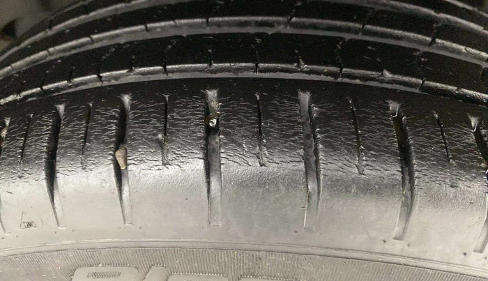2022 Maruti Baleno ZETA PETROL 1.2, Petrol, Manual, 9,679 km, Left Rear Tyre Tread