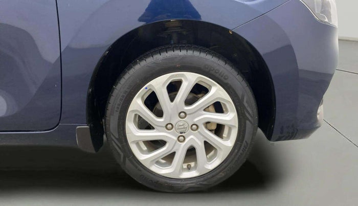 2022 Maruti Baleno ZETA PETROL 1.2, Petrol, Manual, 9,679 km, Right Front Wheel