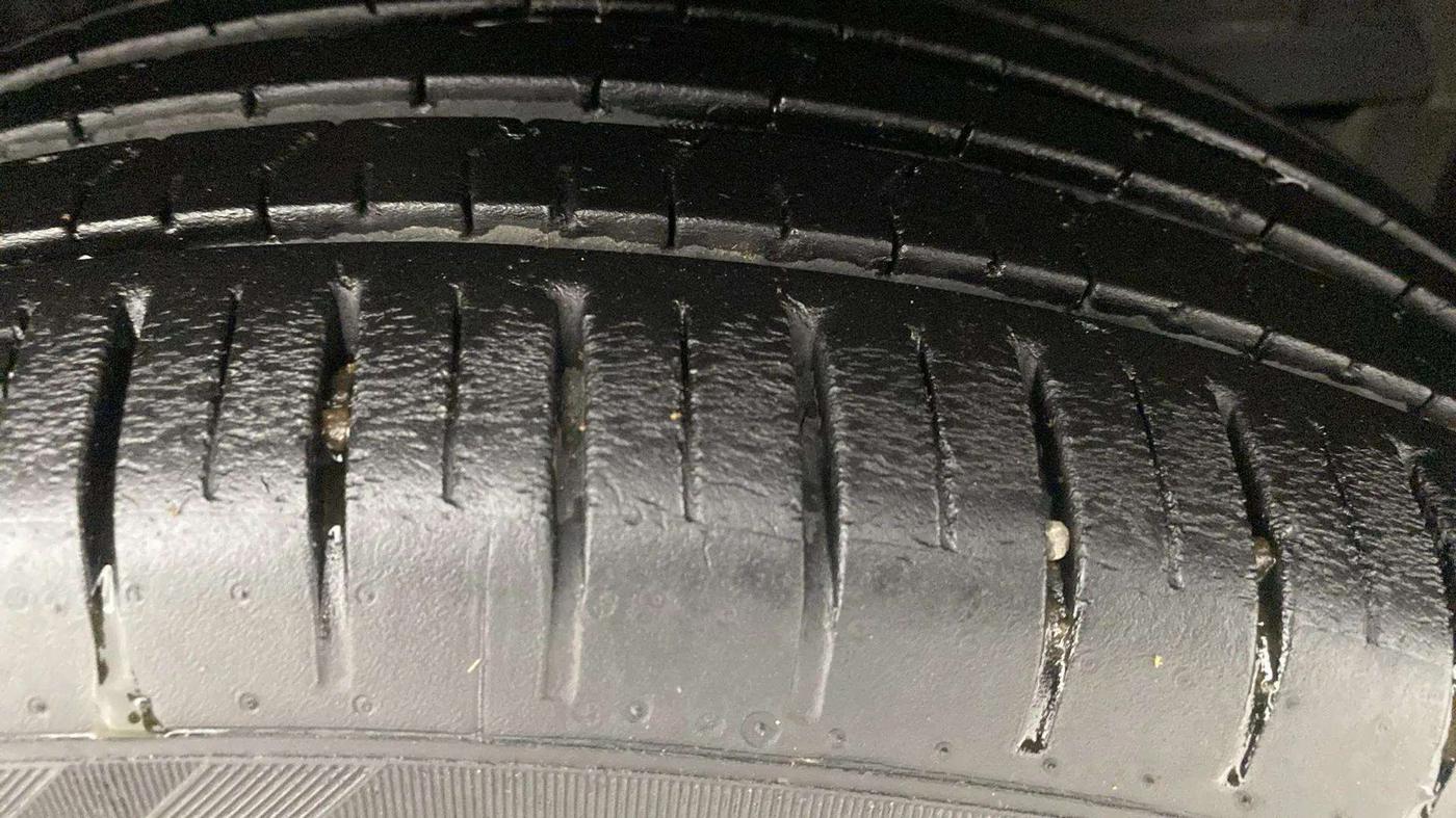 2022 Maruti Baleno ZETA PETROL 1.2, Petrol, Manual, 9,679 km, Right Front Tyre Tread