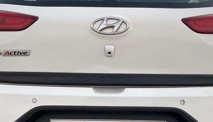 2019 Hyundai i20 Active 1.2 S, Petrol, Manual, 21,041 km, Dicky (Boot door) - Minor scratches