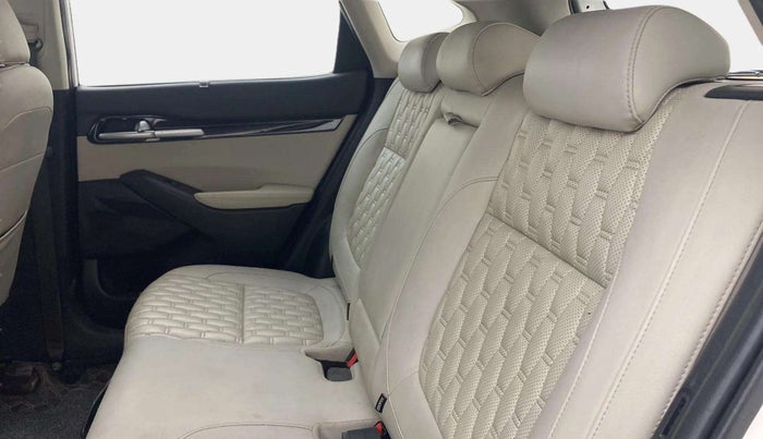2020 KIA SELTOS HTX 1.5 PETROL, Petrol, Manual, 58,257 km, Right Side Rear Door Cabin
