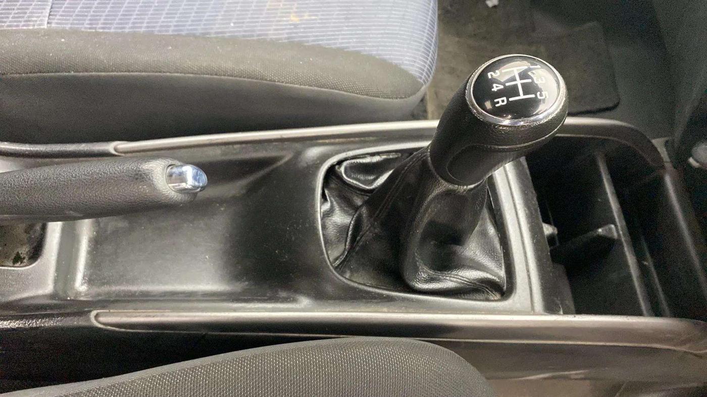 2021 Maruti Baleno ZETA PETROL 1.2, Petrol, Manual, 24,224 km, Gear Lever
