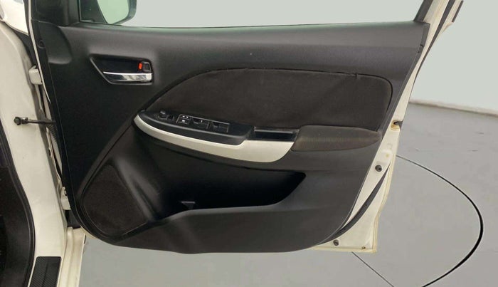 2016 Maruti Baleno ALPHA PETROL 1.2, Petrol, Manual, 51,403 km, Driver Side Door Panels Control