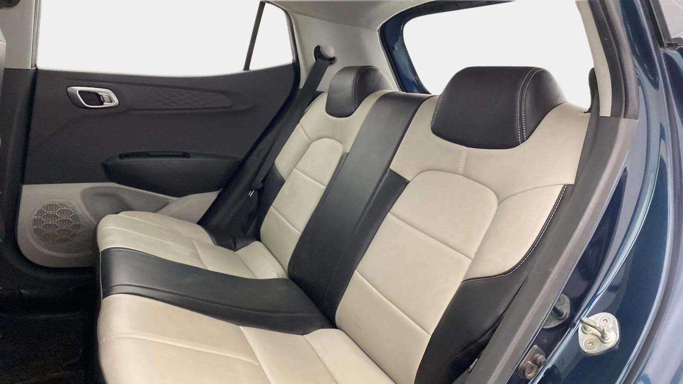 2022 Hyundai GRAND I10 NIOS SPORTZ 1.2 KAPPA VTVT CNG, CNG, Manual, 46,388 km, Right Side Rear Door Cabin