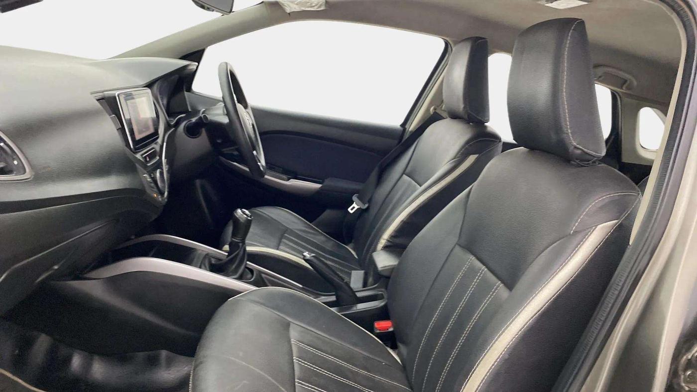 2020 Toyota Glanza G, Petrol, Manual, 88,365 km, Right Side Front Door Cabin