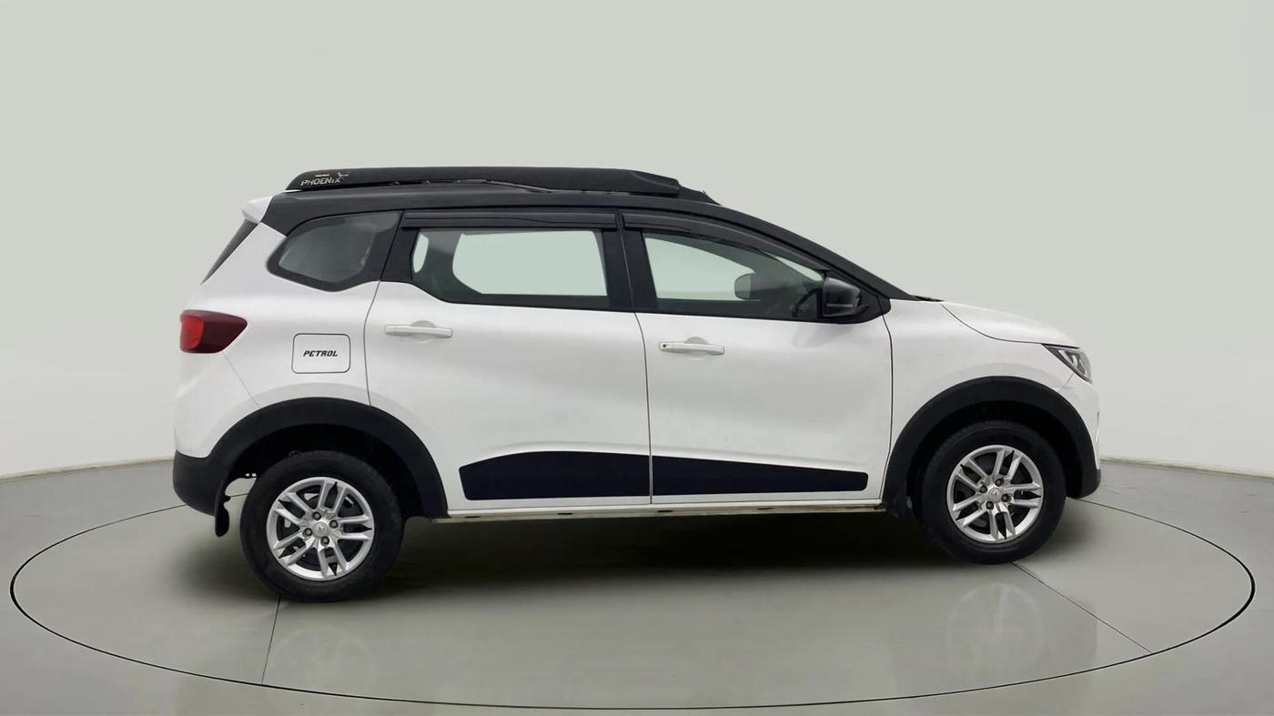2023 Renault TRIBER RXT, Petrol, Manual, 15,520 km, Right Side View
