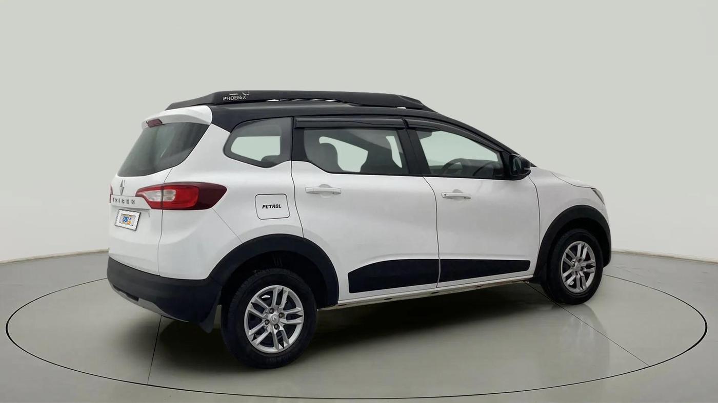 2023 Renault TRIBER RXT, Petrol, Manual, 15,520 km, Right Back Diagonal