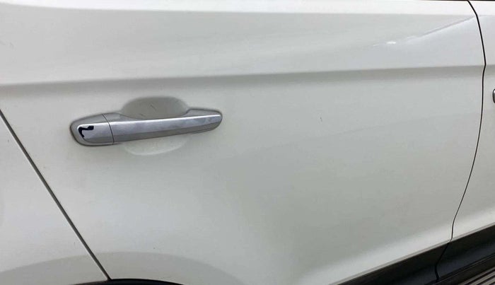 2016 Hyundai Creta SX PLUS 1.6 PETROL, Petrol, Manual, 54,510 km, Right rear door - Minor scratches