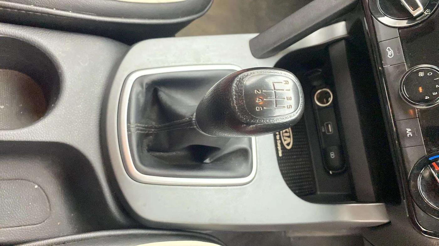 2020 KIA SELTOS HTK 1.5 PETROL, Petrol, Manual, 97,917 km, Gear Lever