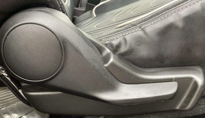 2018 Maruti Baleno DELTA CVT PETROL 1.2, Petrol, Automatic, 43,858 km, Driver Side Adjustment Panel