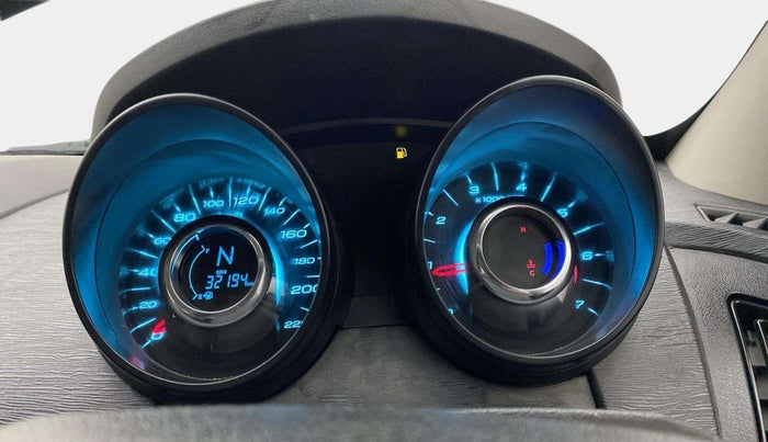 2019 Mahindra XUV500 W5, Diesel, Manual, 32,194 km, Odometer Image