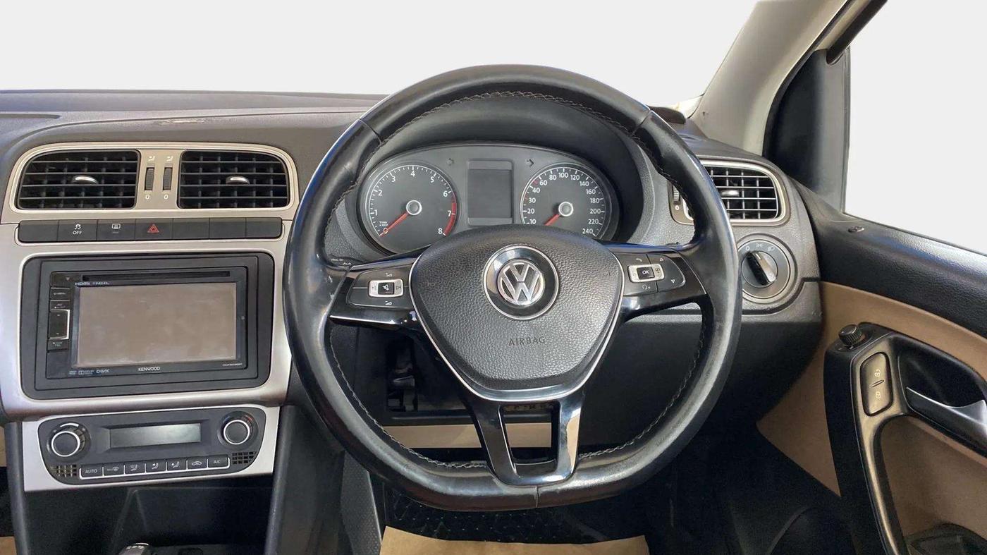 2015 Volkswagen Polo GT TSI AT, Petrol, Automatic, 92,744 km, Steering Wheel Close Up