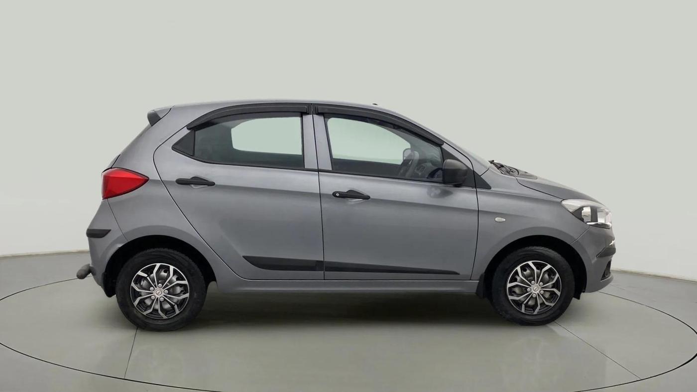 2019 Tata Tiago XM PETROL, Petrol, Manual, 40,109 km, Right Side View