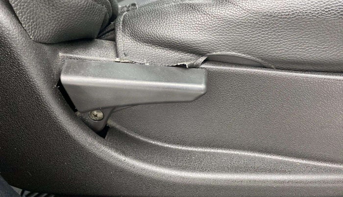 2019 Tata Tiago XM PETROL, Petrol, Manual, 40,109 km, Driver Side Adjustment Panel