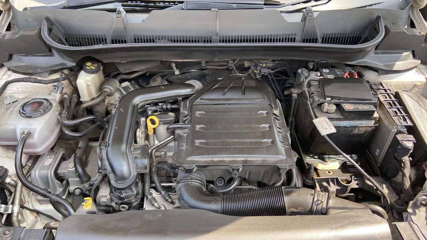 2022 Skoda KUSHAQ AMBITION 1.0L TSI AT, Petrol, Automatic, 70,283 km, Open Bonet