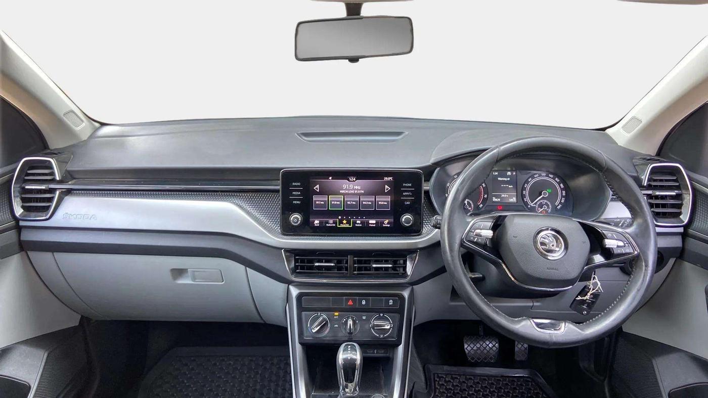 2022 Skoda KUSHAQ AMBITION 1.0L TSI AT, Petrol, Automatic, 70,283 km, Dashboard