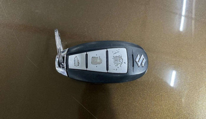 2017 Maruti Ciaz ALPHA 1.4 PETROL, Petrol, Manual, 32,225 km, Key Close Up