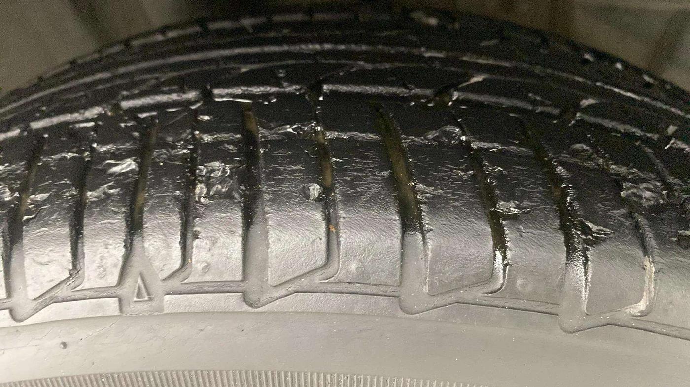 2020 Tata TIGOR XZA PLUS PETROL, Petrol, Automatic, 27,756 km, Right Rear Tyre Tread