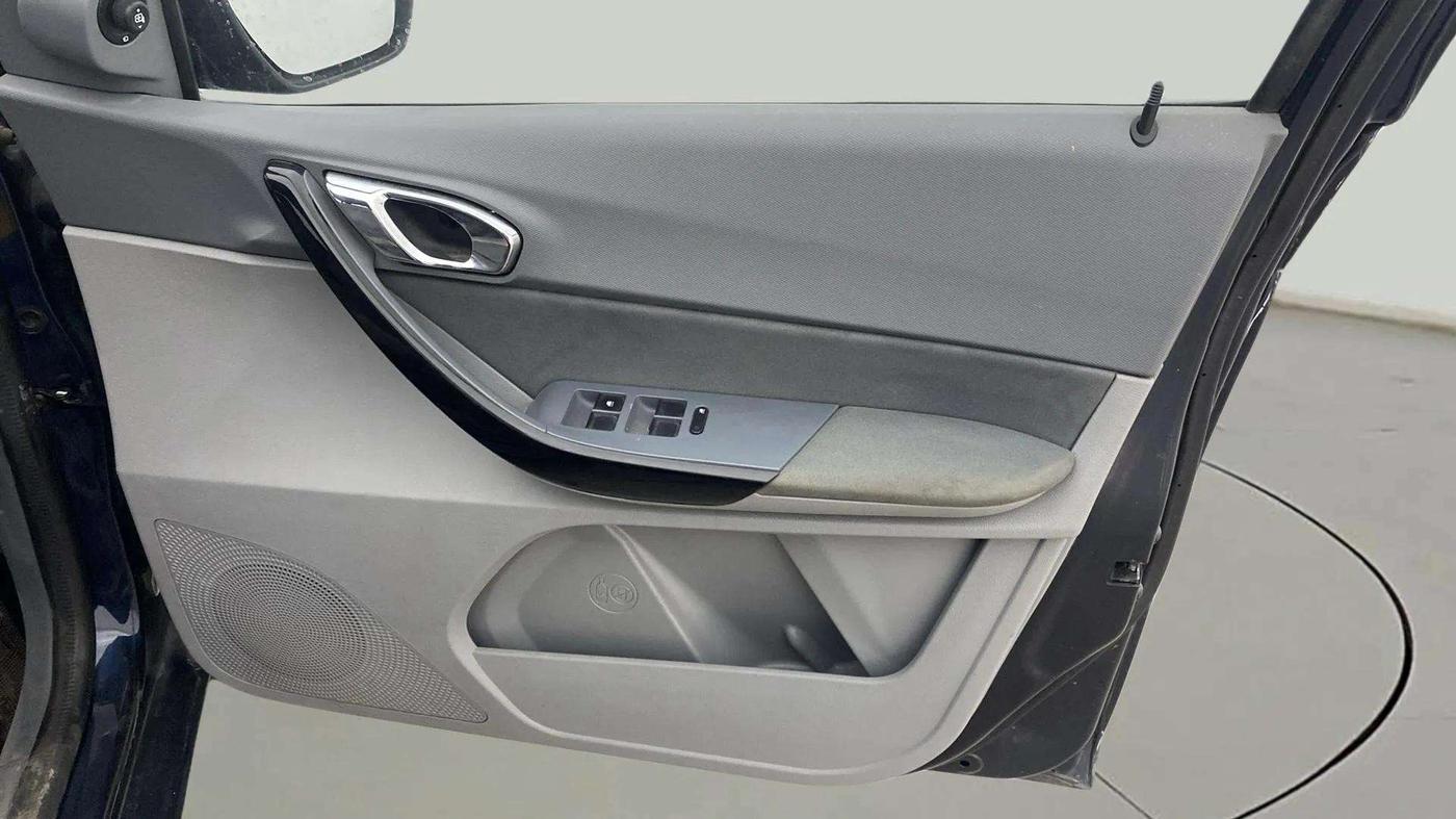 2020 Tata TIGOR XZA PLUS PETROL, Petrol, Automatic, 27,756 km, Driver Side Door Panels Control