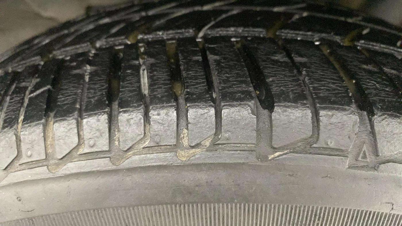 2020 Tata TIGOR XZA PLUS PETROL, Petrol, Automatic, 27,756 km, Left Rear Tyre Tread
