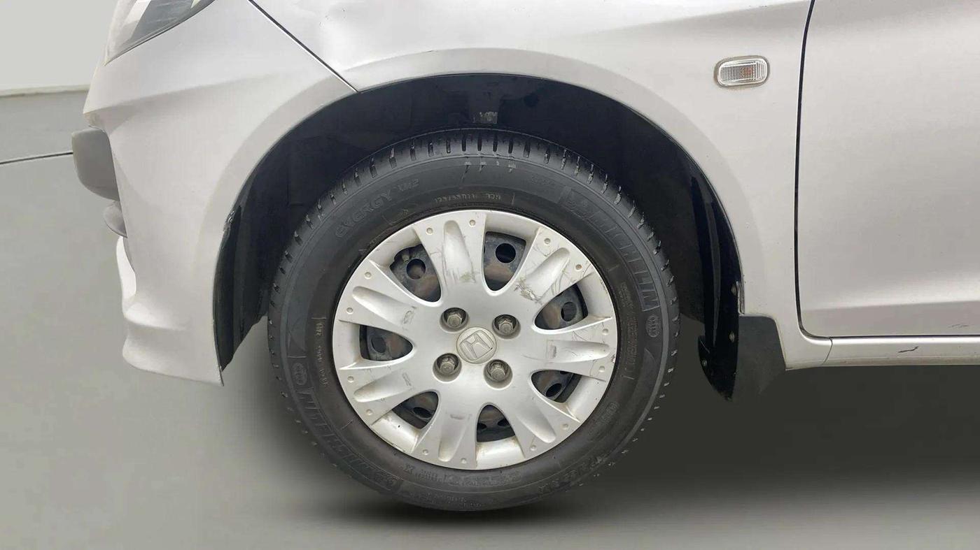 2014 Honda Brio S MT, Petrol, Manual, 78,619 km, Left Front Wheel