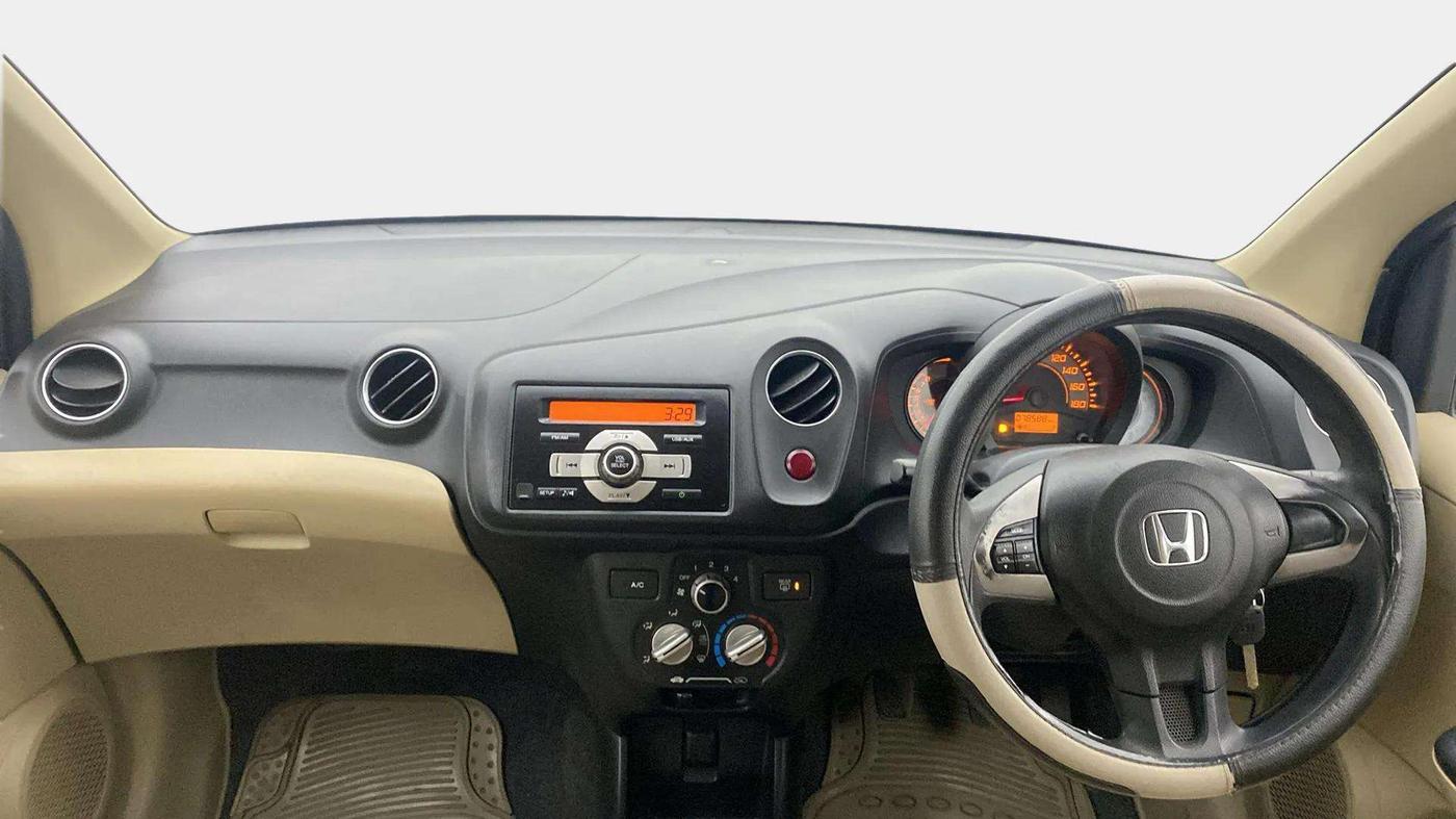 2014 Honda Brio S MT, Petrol, Manual, 78,619 km, Dashboard