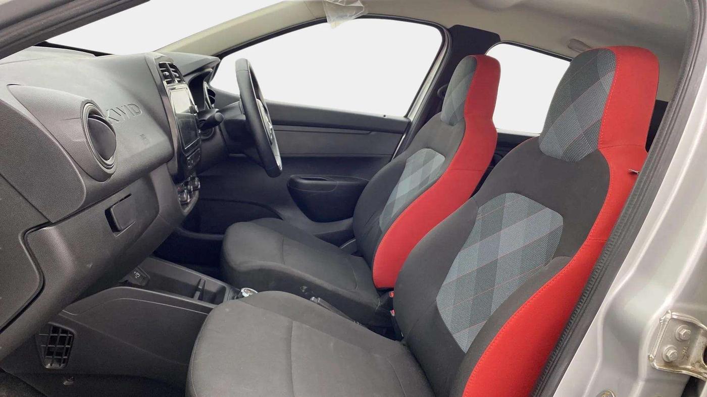 2022 Renault Kwid RXT 1.0 AMT, Petrol, Automatic, 51,177 km, Right Side Front Door Cabin
