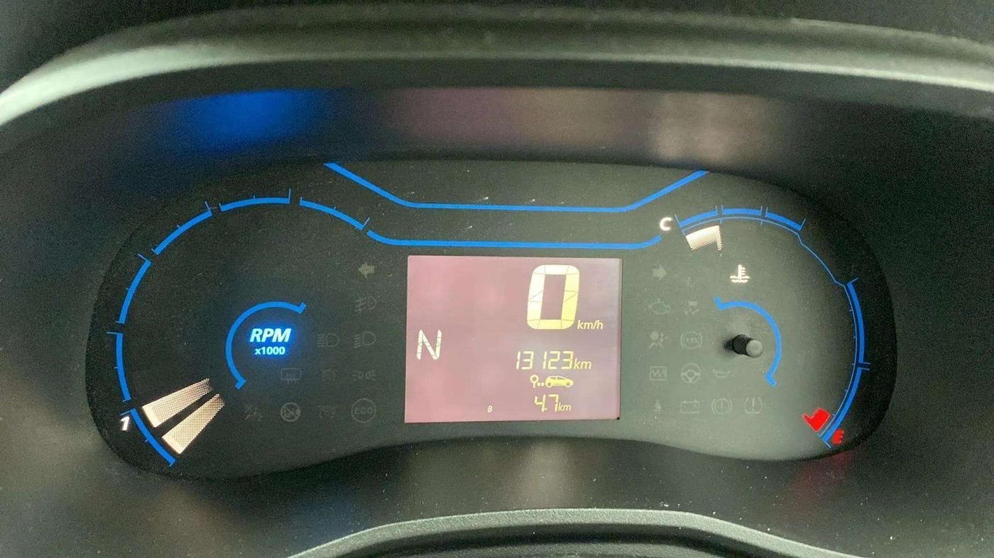 2022 Renault Kwid RXT 1.0 AMT, Petrol, Automatic, 51,177 km, Odometer Image