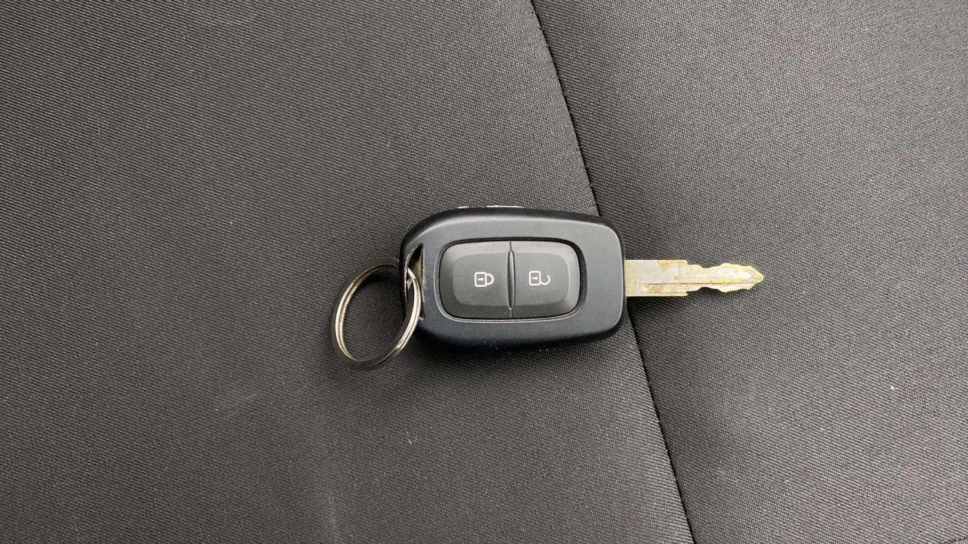 2022 Renault Kwid RXT 1.0 AMT, Petrol, Automatic, 51,177 km, Key Close Up