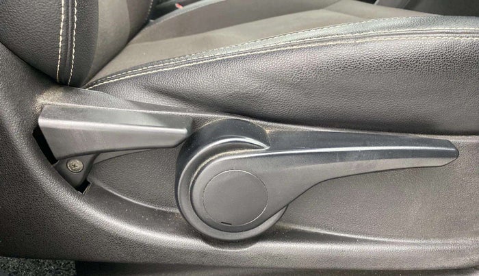 2018 Tata TIGOR XZ PLUS PETROL, Petrol, Manual, 94,833 km, Driver Side Adjustment Panel