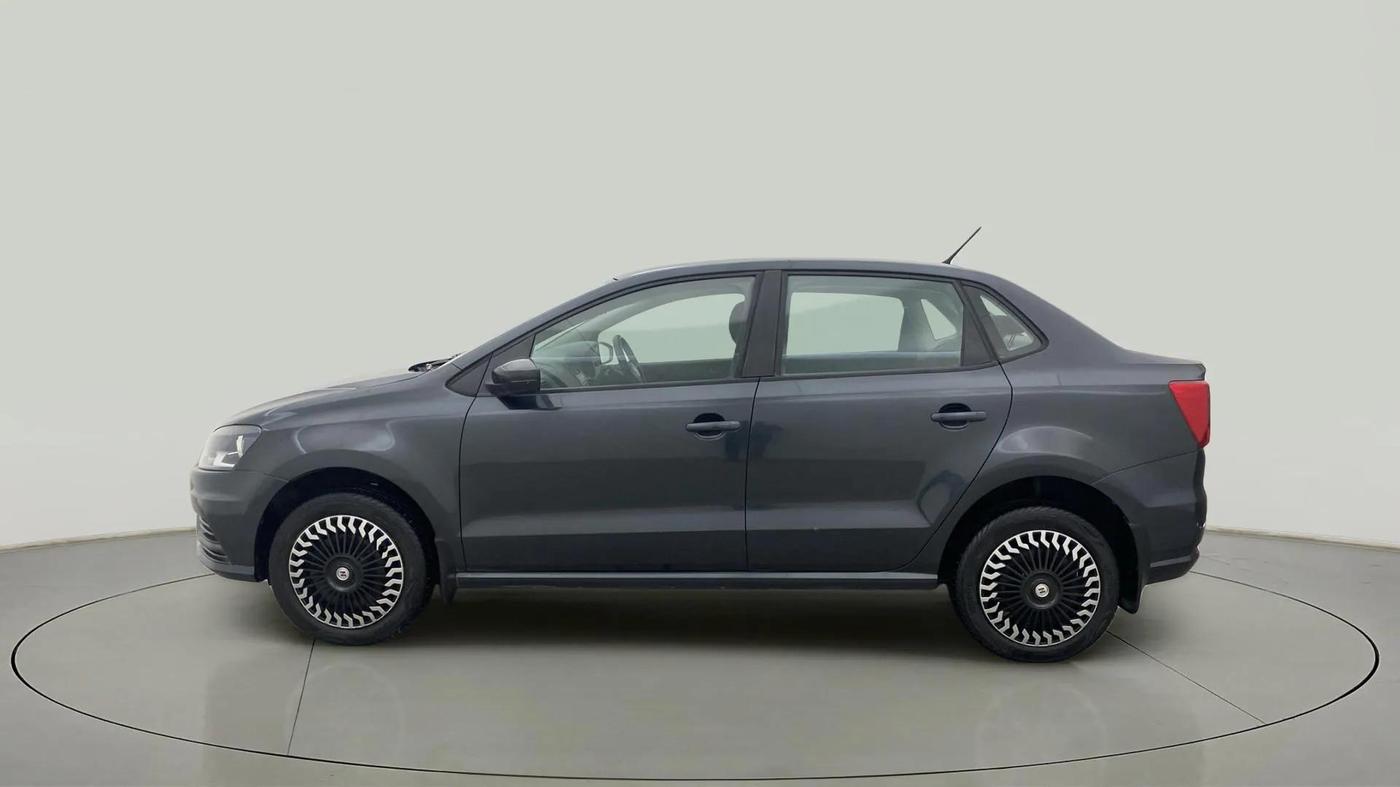 2017 Volkswagen Ameo COMFORTLINE 1.2L, Petrol, Manual, 19,978 km, Left Side