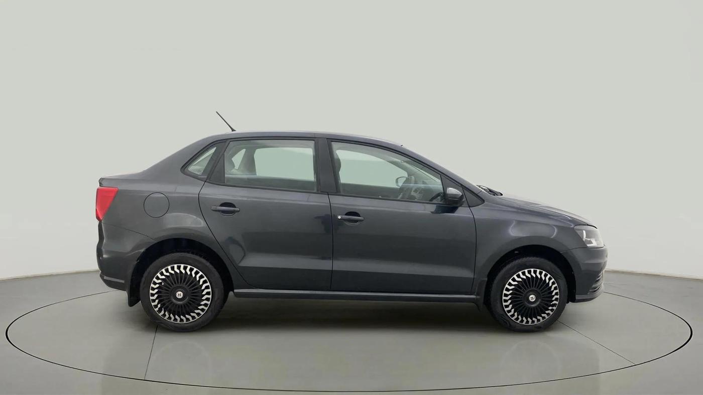 2017 Volkswagen Ameo COMFORTLINE 1.2L, Petrol, Manual, 19,978 km, Right Side View