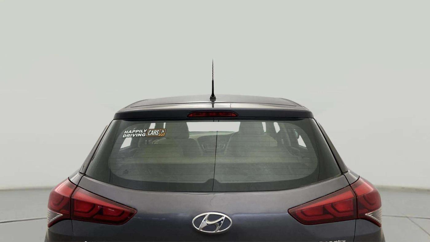 2017 Hyundai Elite i20 SPORTZ 1.2, Petrol, Manual, 70,920 km, Rear Windshield