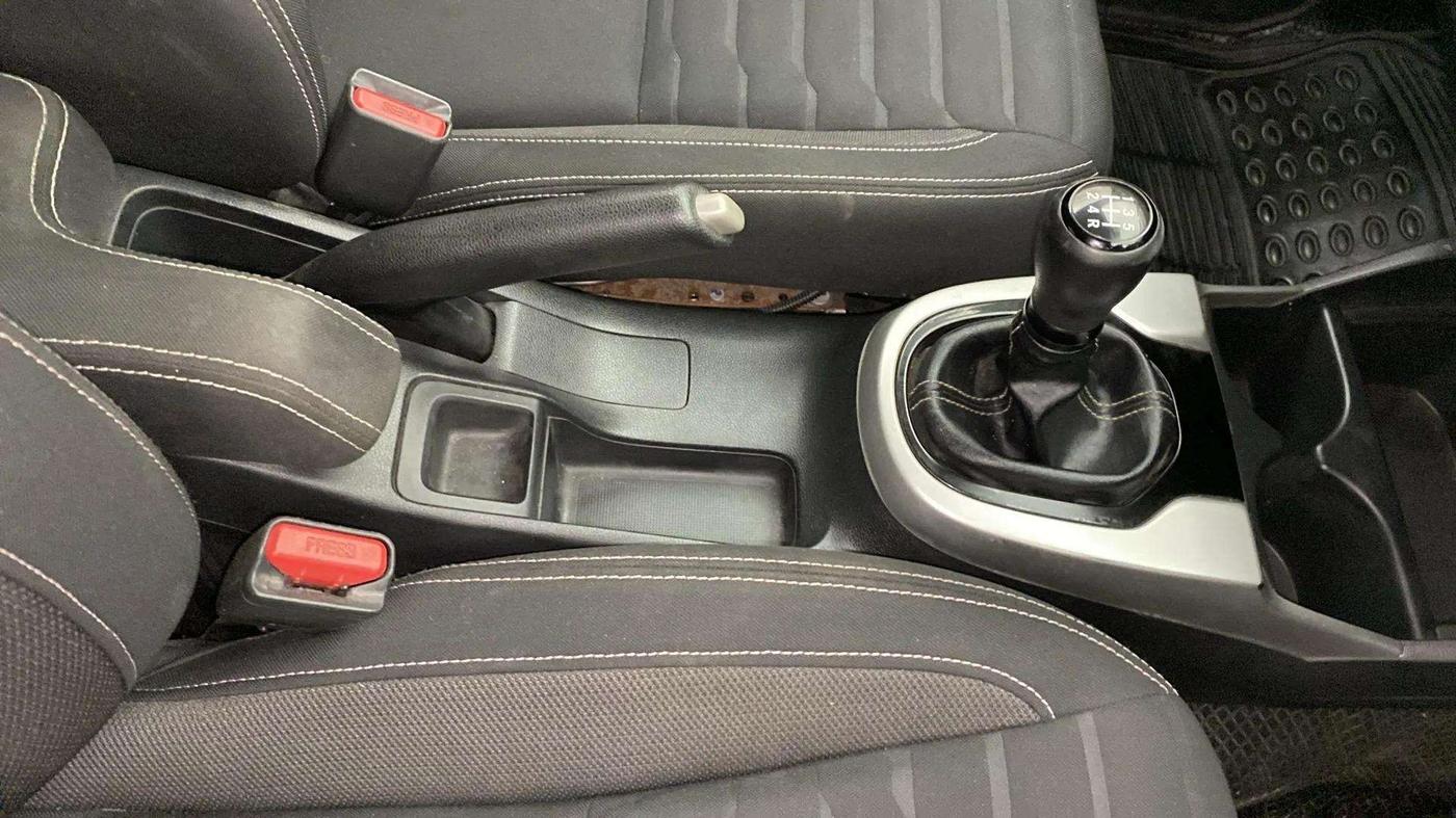 2020 Honda WR-V 1.2L I-VTEC VX MT, Petrol, Manual, 50,217 km, Gear Lever