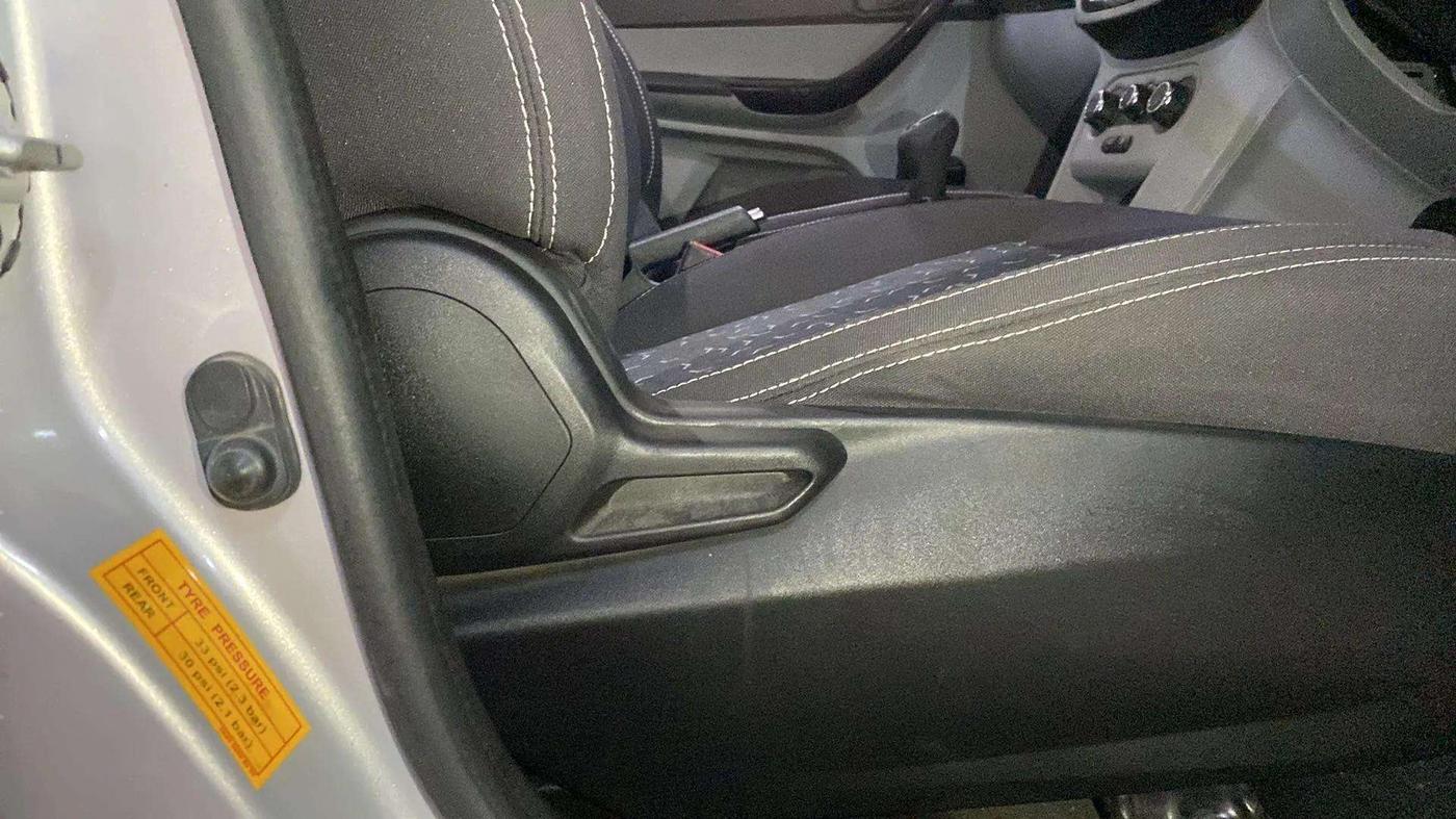 2020 Tata Tiago XE PETROL, Petrol, Manual, 28,683 km, Driver Side Adjustment Panel