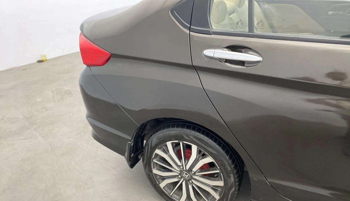 2018 Honda City 1.5L I-VTEC VX CVT, Petrol, Automatic, 50,210 km, Right quarter panel - Paint has minor damage