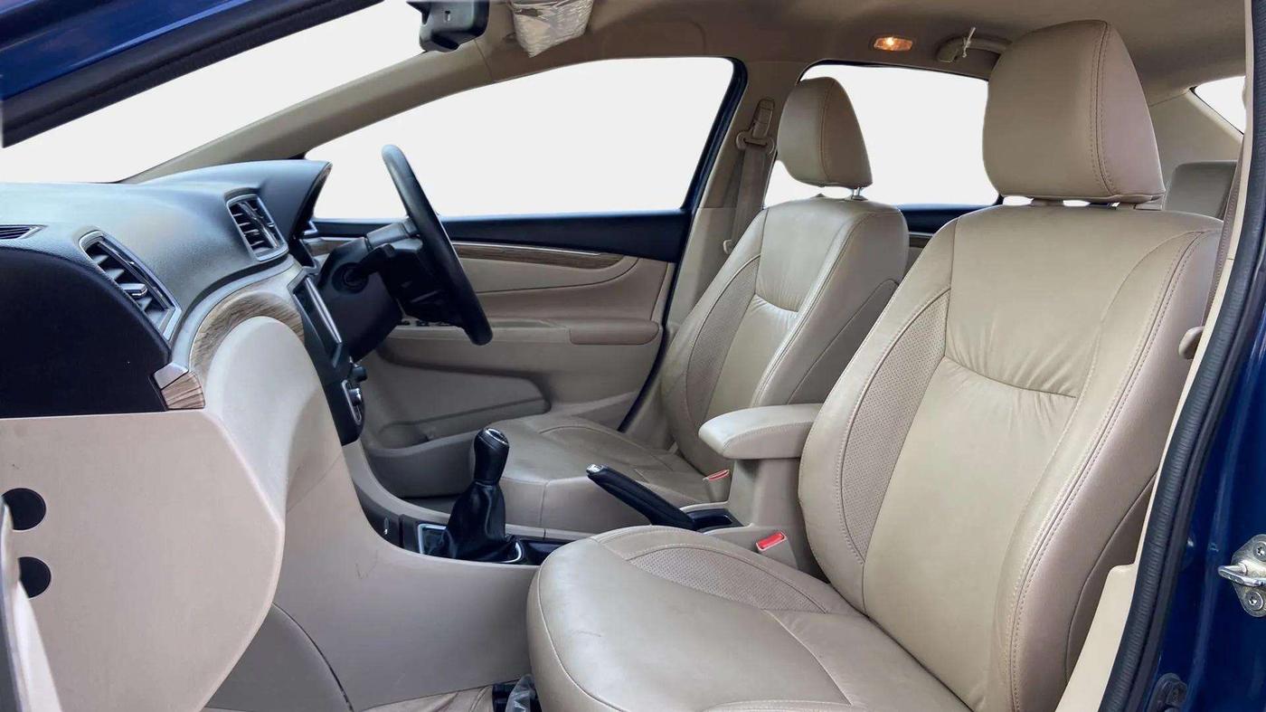2021 Maruti Ciaz ALPHA 1.5 SHVS PETROL, Petrol, Manual, 60,687 km, Right Side Front Door Cabin