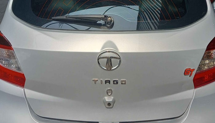 2021 Tata Tiago XZA PLUS PETROL, Petrol, Automatic, 25,361 km, Dicky (Boot door) - Slightly dented