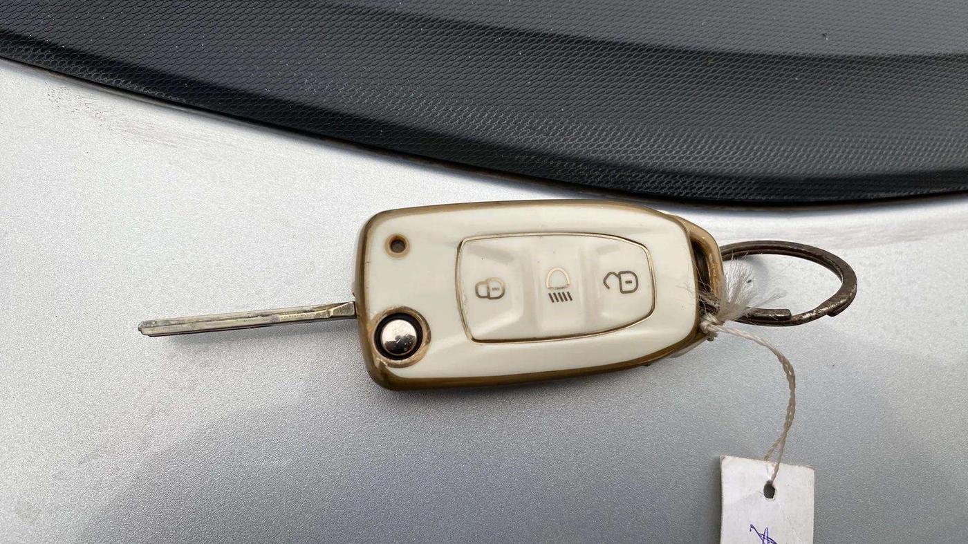 2021 Tata Tiago XZA PLUS PETROL, Petrol, Automatic, 25,482 km, Key Close Up