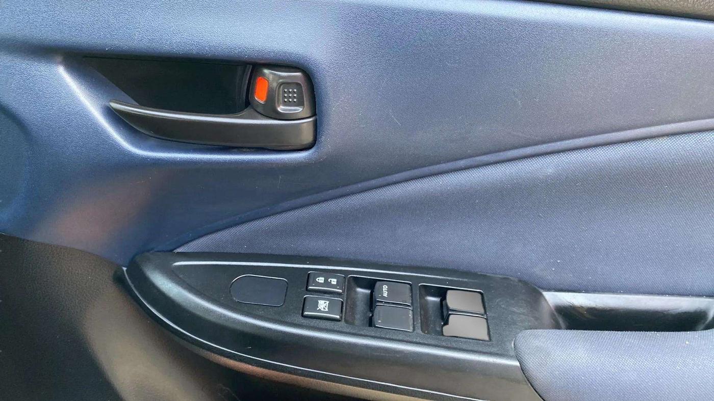 2023 Maruti Baleno SIGMA PETROL 1.2, Petrol, Manual, 33,148 km, Driver Side Door Panels Control
