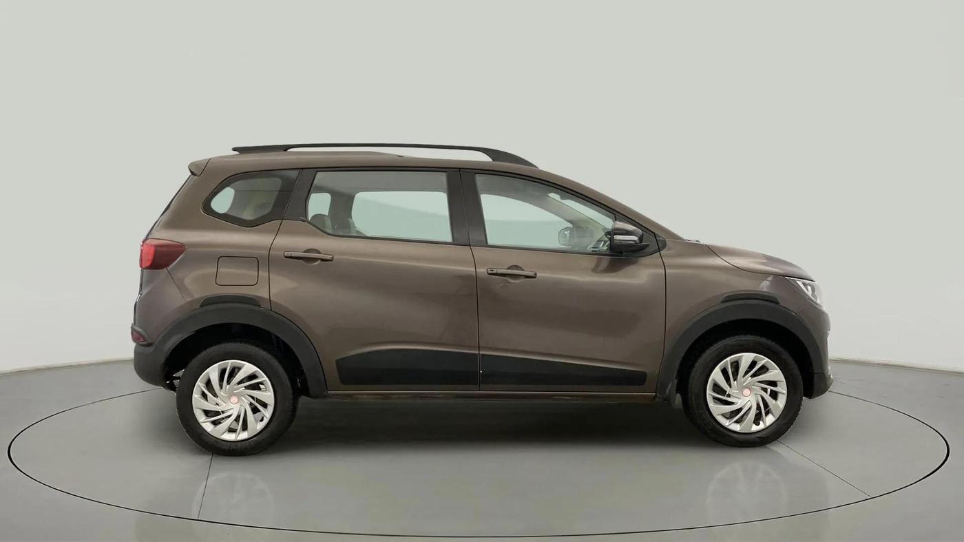 2021 Renault TRIBER RXZ AMT, Petrol, Automatic, 40,004 km, Right Side View