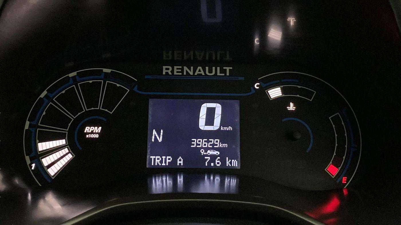 2021 Renault TRIBER RXZ AMT, Petrol, Automatic, 40,004 km, Odometer Image