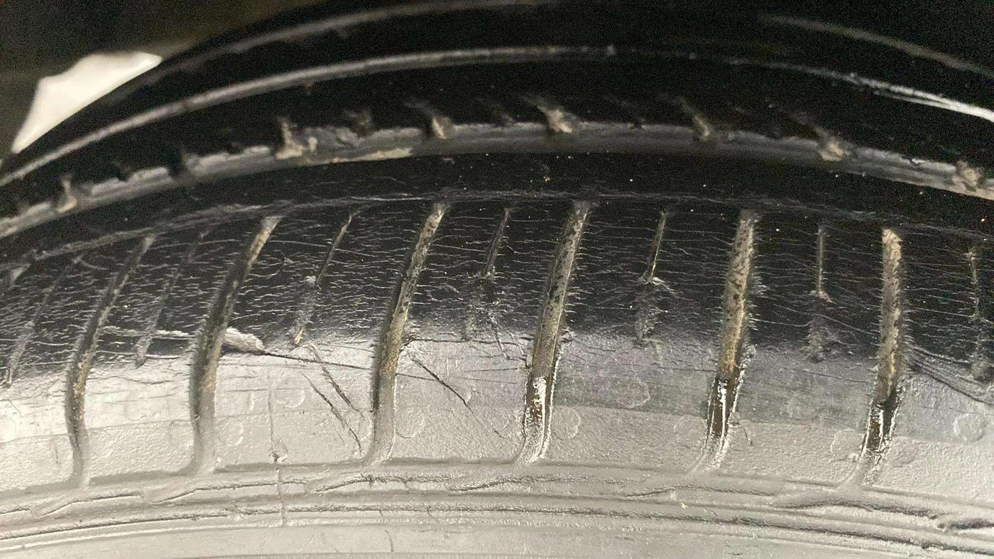 2016 Maruti Baleno DELTA PETROL 1.2, Petrol, Manual, 52,125 km, Right Rear Tyre Tread