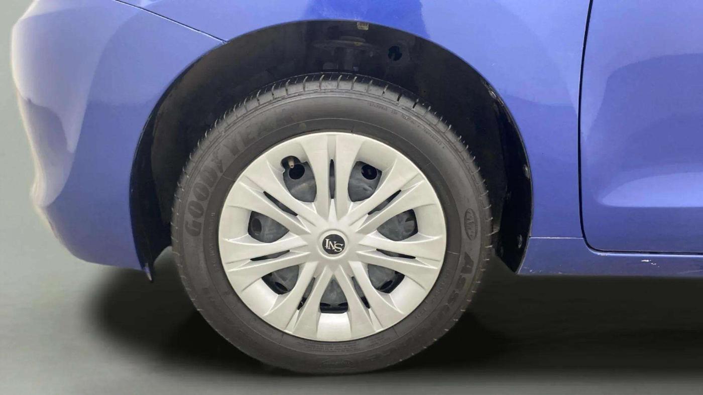 2016 Maruti Baleno DELTA PETROL 1.2, Petrol, Manual, 52,125 km, Left Front Wheel