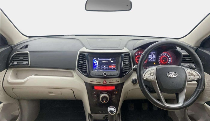 2020 Mahindra XUV300 W8 1.2 PETROL, Petrol, Manual, 72,822 km, Dashboard