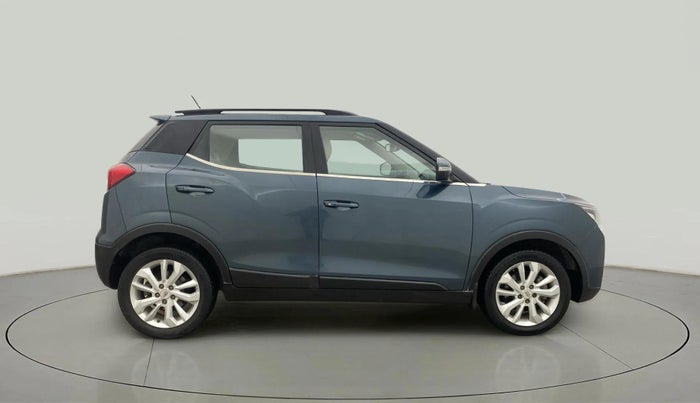 2020 Mahindra XUV300 W8 1.2 PETROL, Petrol, Manual, 72,822 km, Right Side View