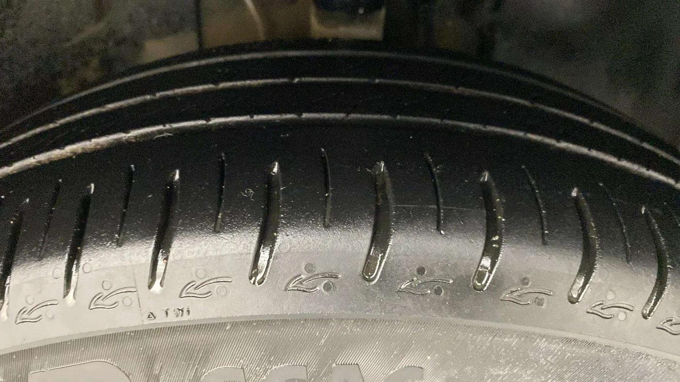 2023 Tata ALTROZ XM PLUS CNG, CNG, Manual, 18,498 km, Right Front Tyre Tread
